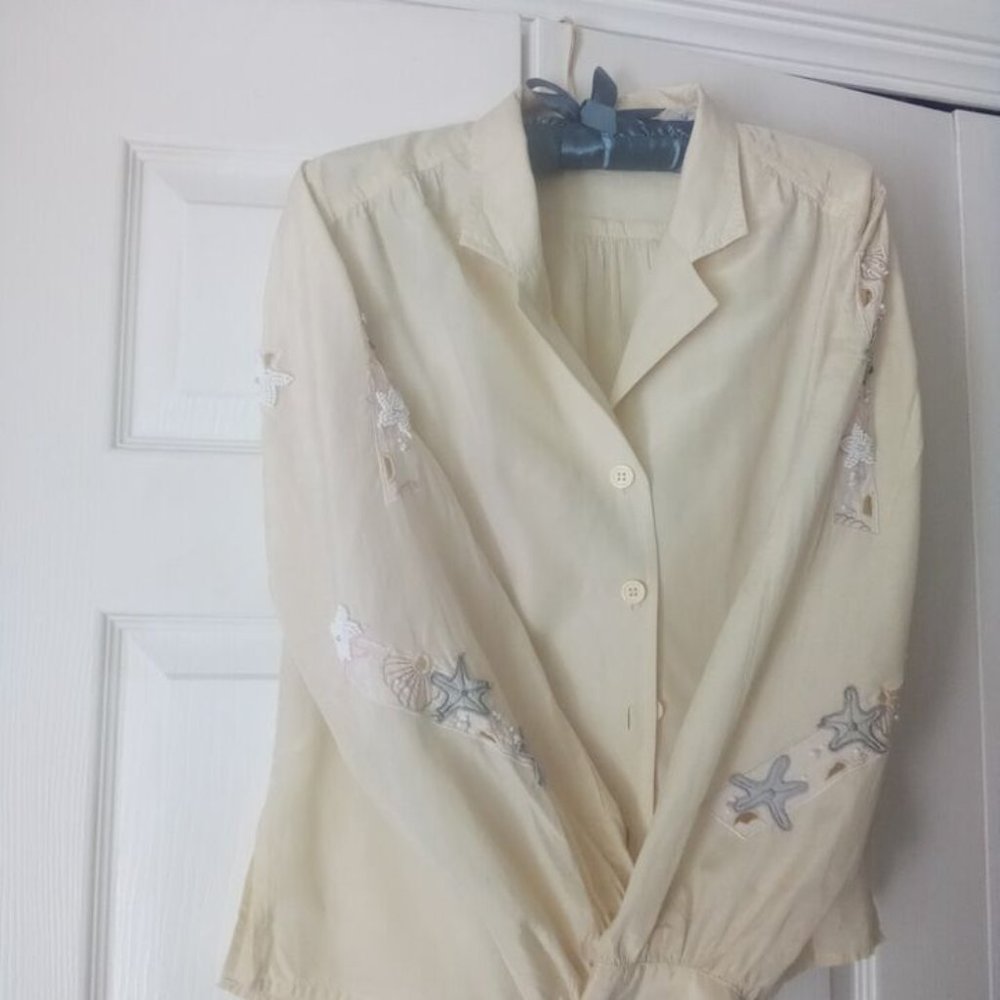Vintage Capriccio silk / cotton blouse w embroidery & beading on sleeves